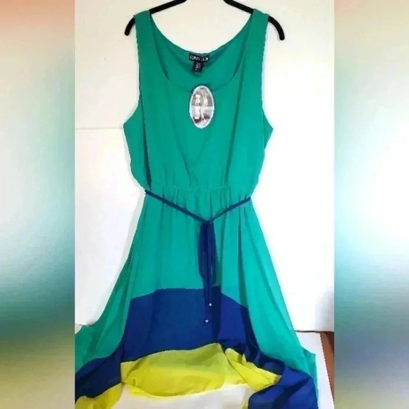 Paper dolls shear dress womens size 2‎ xl new with tags so pretty - Picture 1 of 4